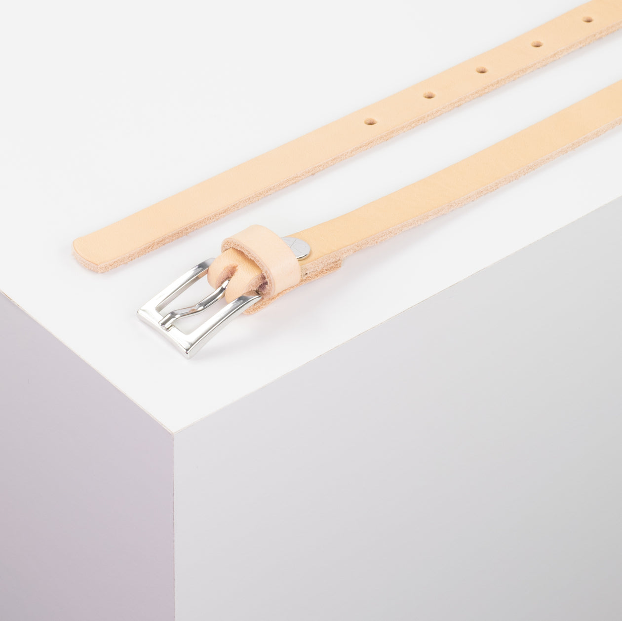 Ledergürtel 1,5cm mit Schnalle Brisbane silber glänzend natur ohne Muster