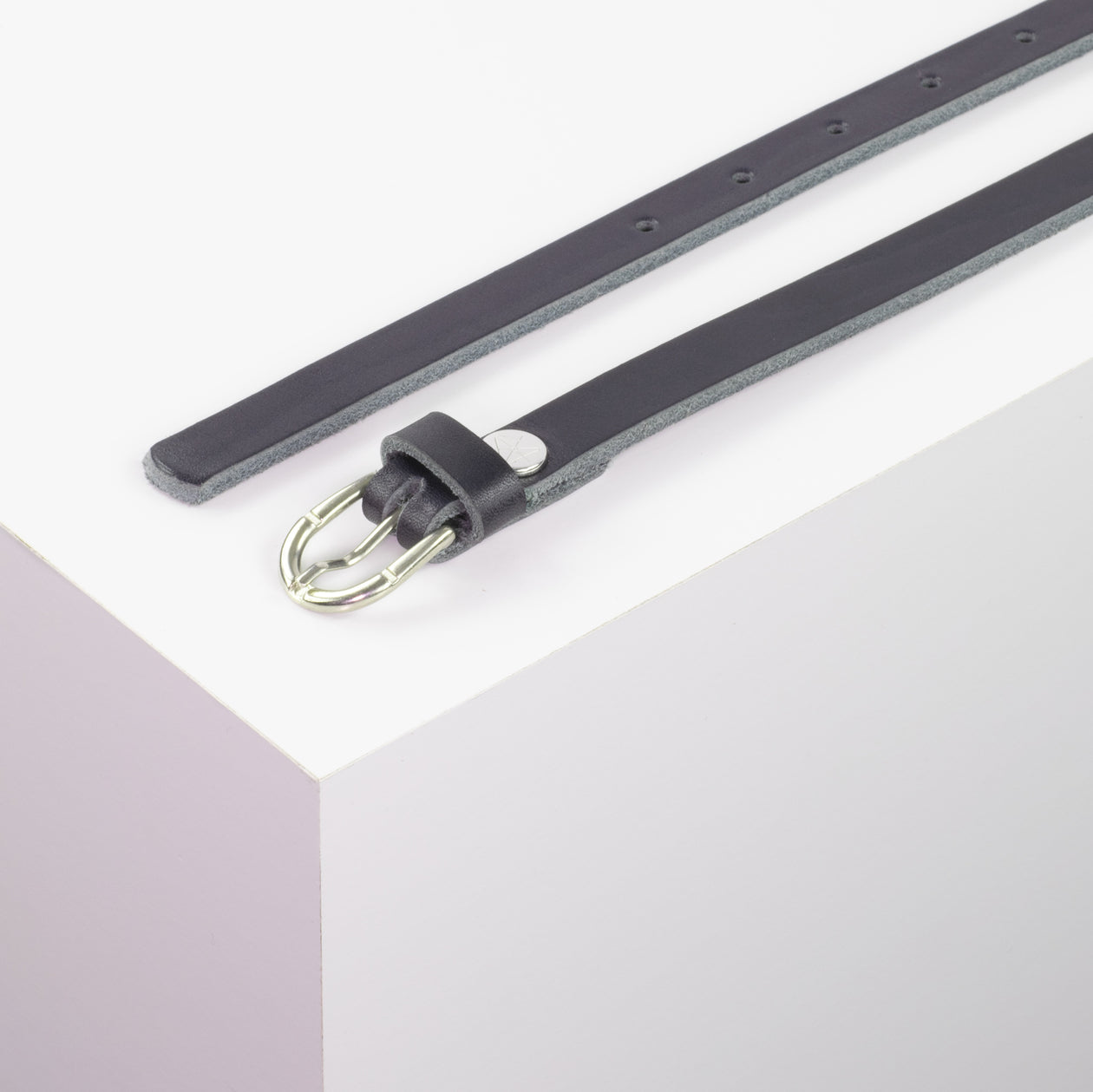 Ledergürtel 1,5cm mit Schnalle Sevilla silber glänzend navi ohne Muster