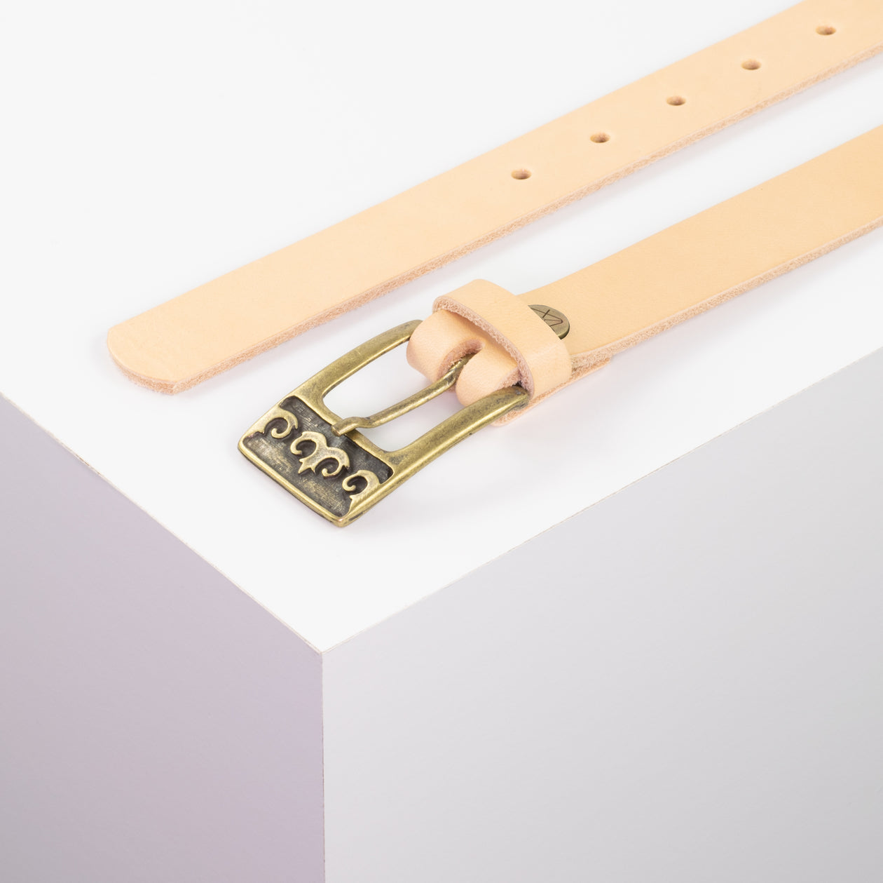 Ledergürtel 2,5cm mit Schnalle Ornament messing natur ohne Muster