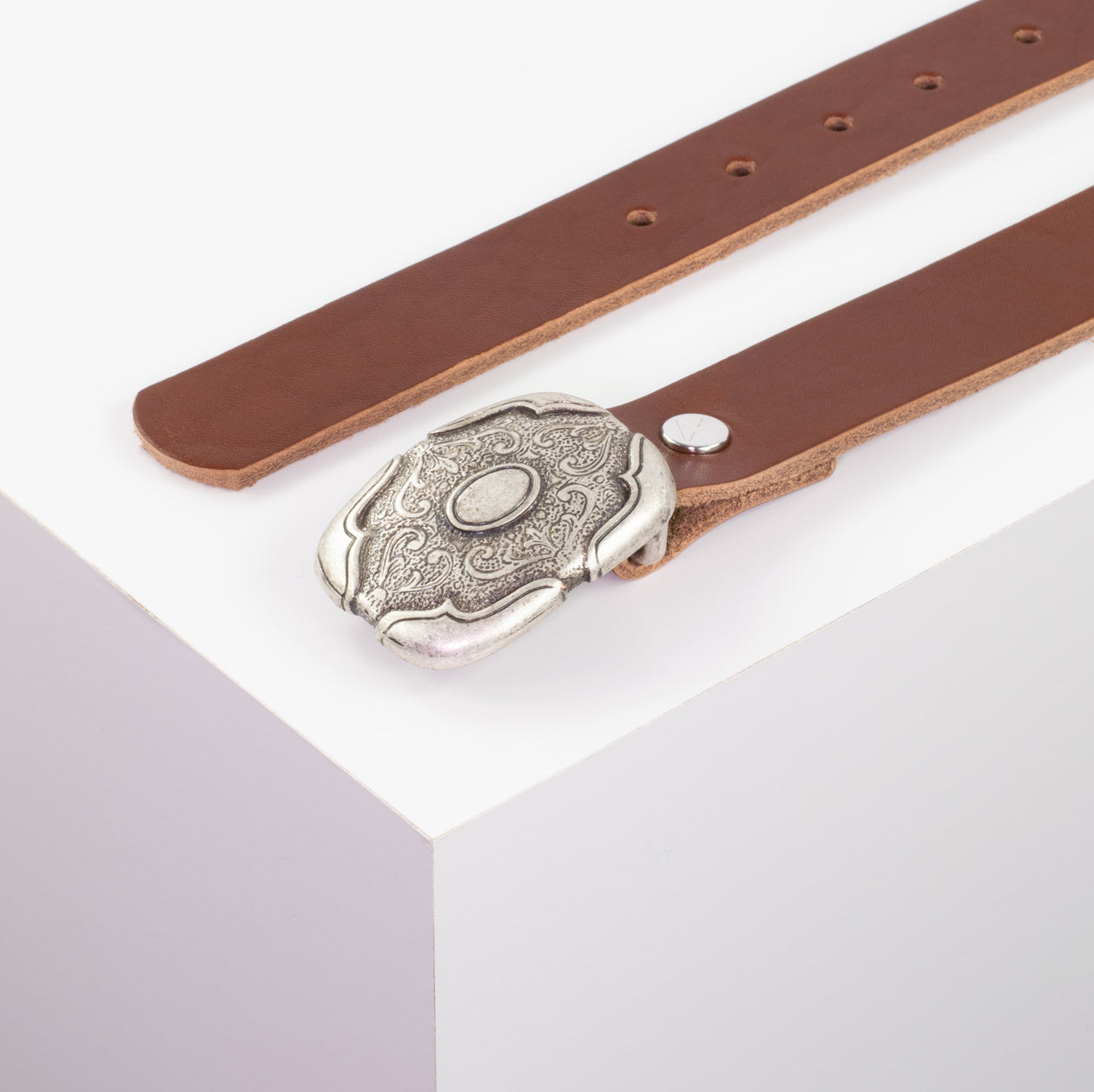 Ledergürtel 3cm mit Schnalle Blume eckig cognac ohne Muster