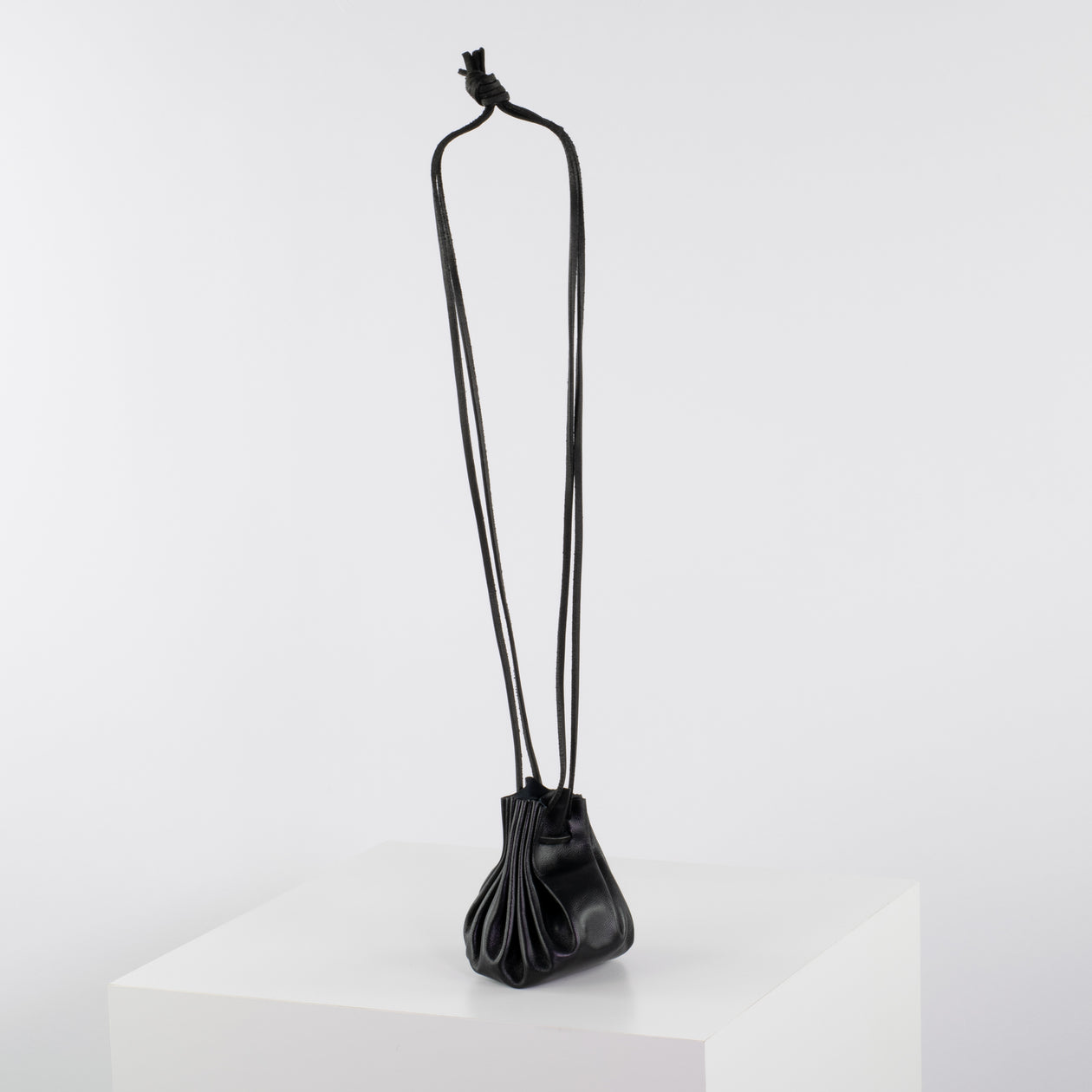 Lederbeutel Größe M schwarz