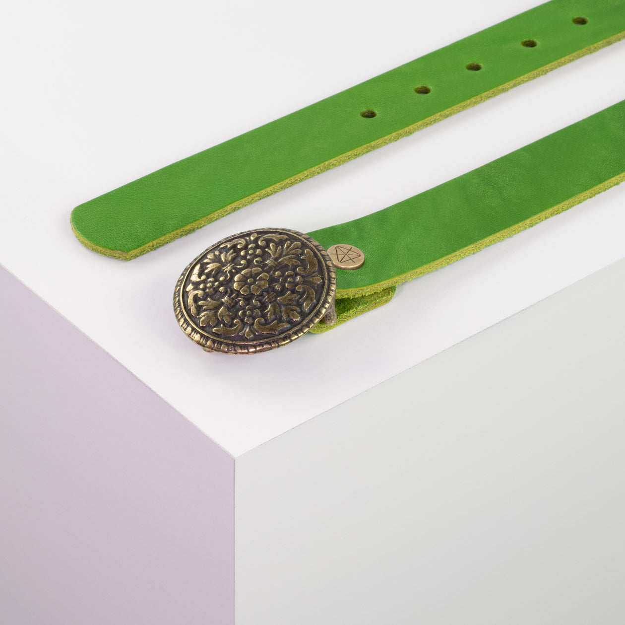 Ledergürtel 3cm mit Schnalle Montafon messing apfelgrün ohne Muster