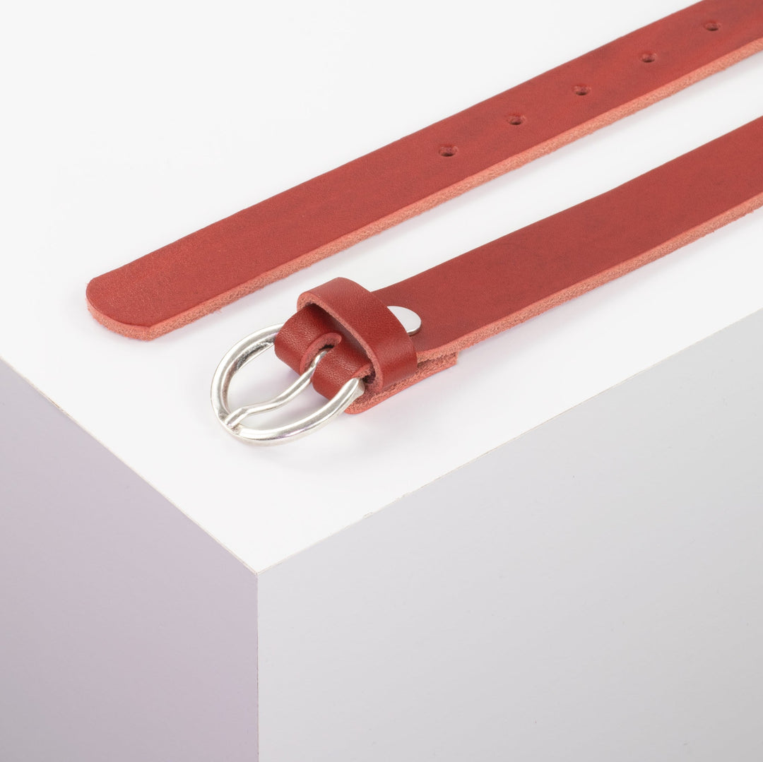 Ledergürtel mit Schnalle Oslo rot ohne Muster#farbe_rot