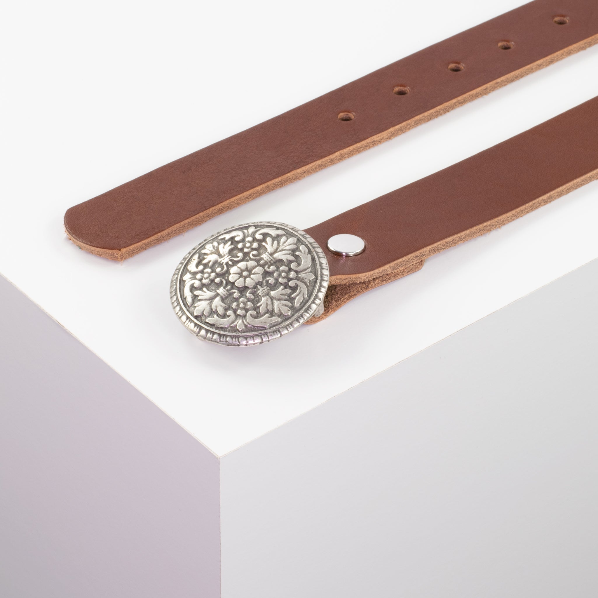 Ledergürtel mit Schnalle Montafon silber cognac ohne Muster#farbe_cognac