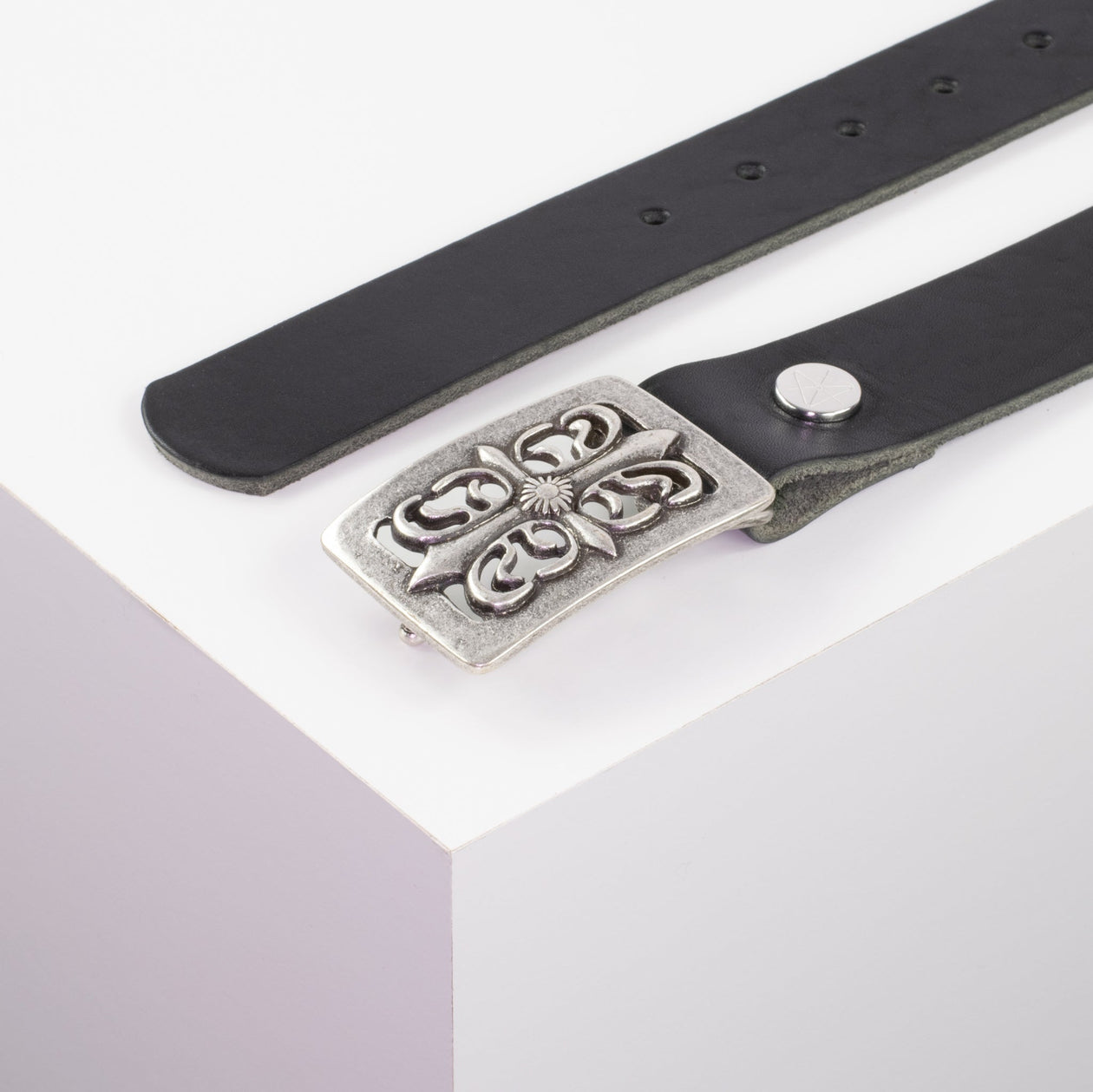 Ledergürtel 3,5cm mit Schnalle Ritter silber schwarz ohne Muster