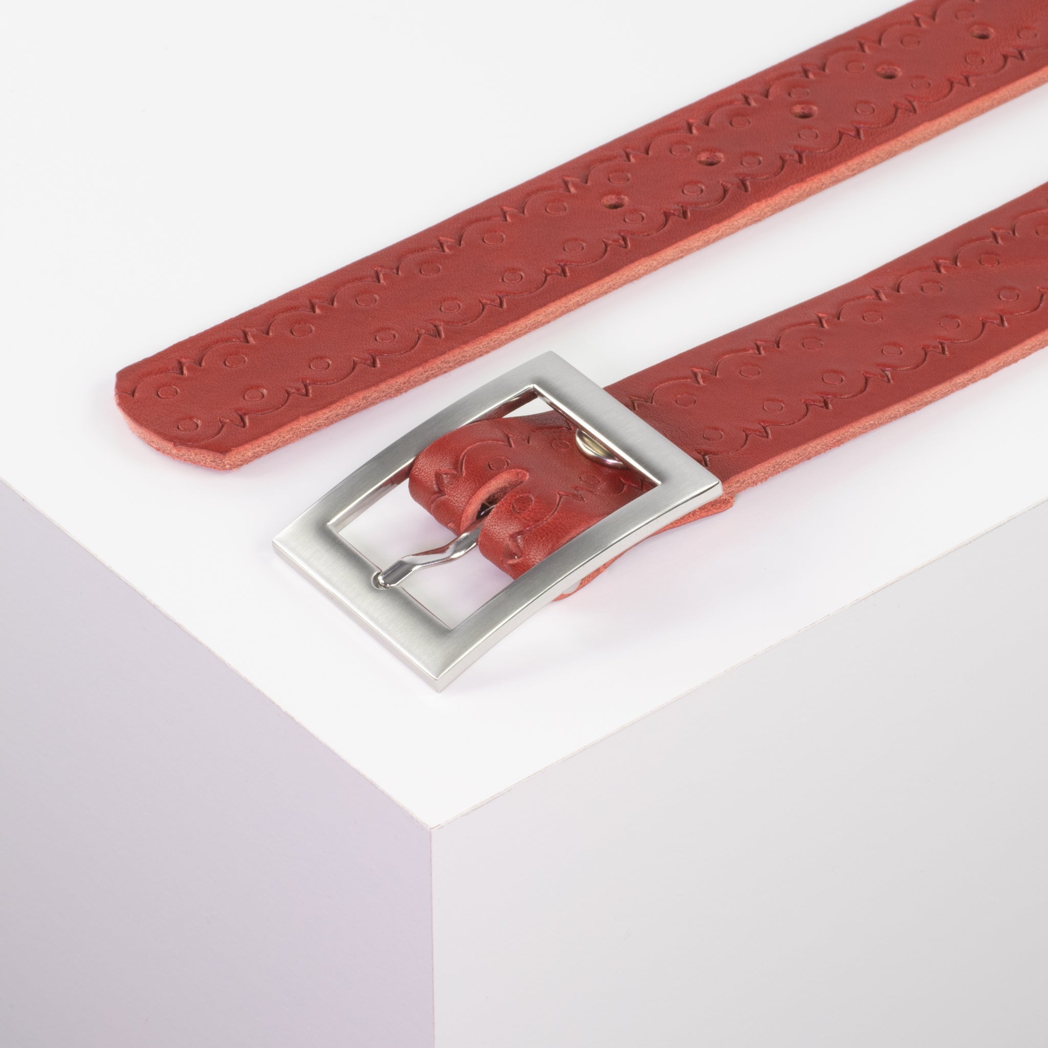 Ledergürtel mit Schnalle Sydney rot Lochwelle#farbe_rot