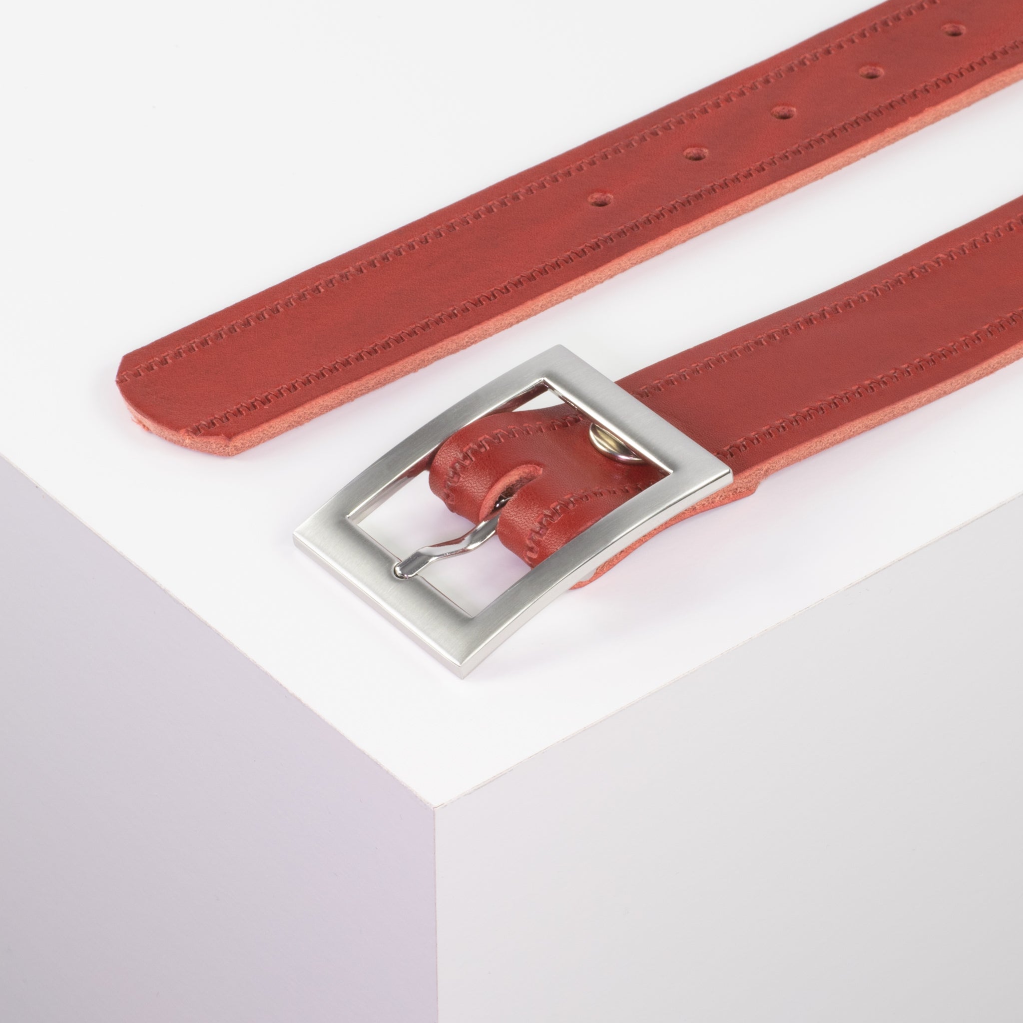 Ledergürtel mit Schnalle Sydney rot Reisverschluss#farbe_rot
