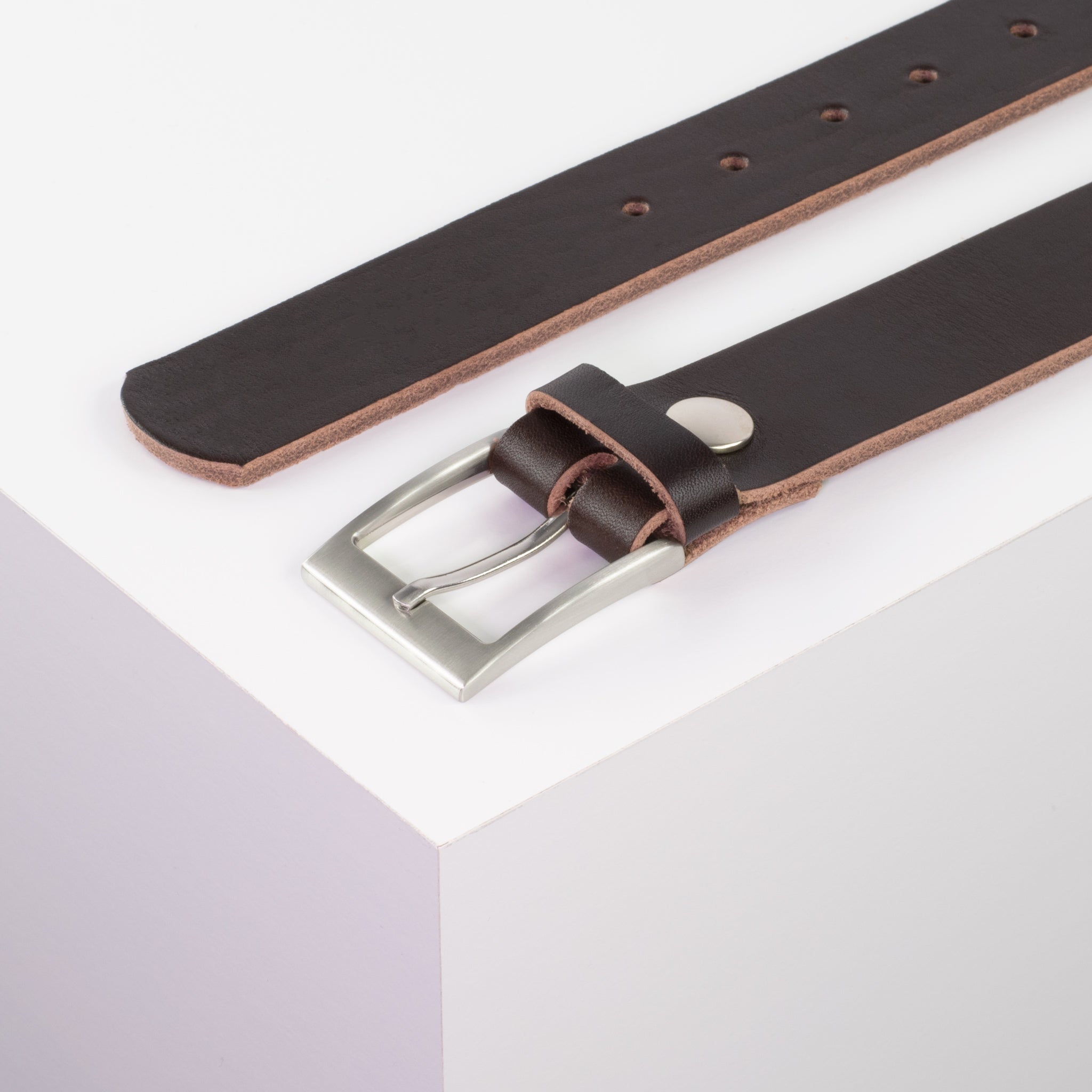 Ledergürtel mit Schnalle New York braun ohne Muster#farbe_braun
