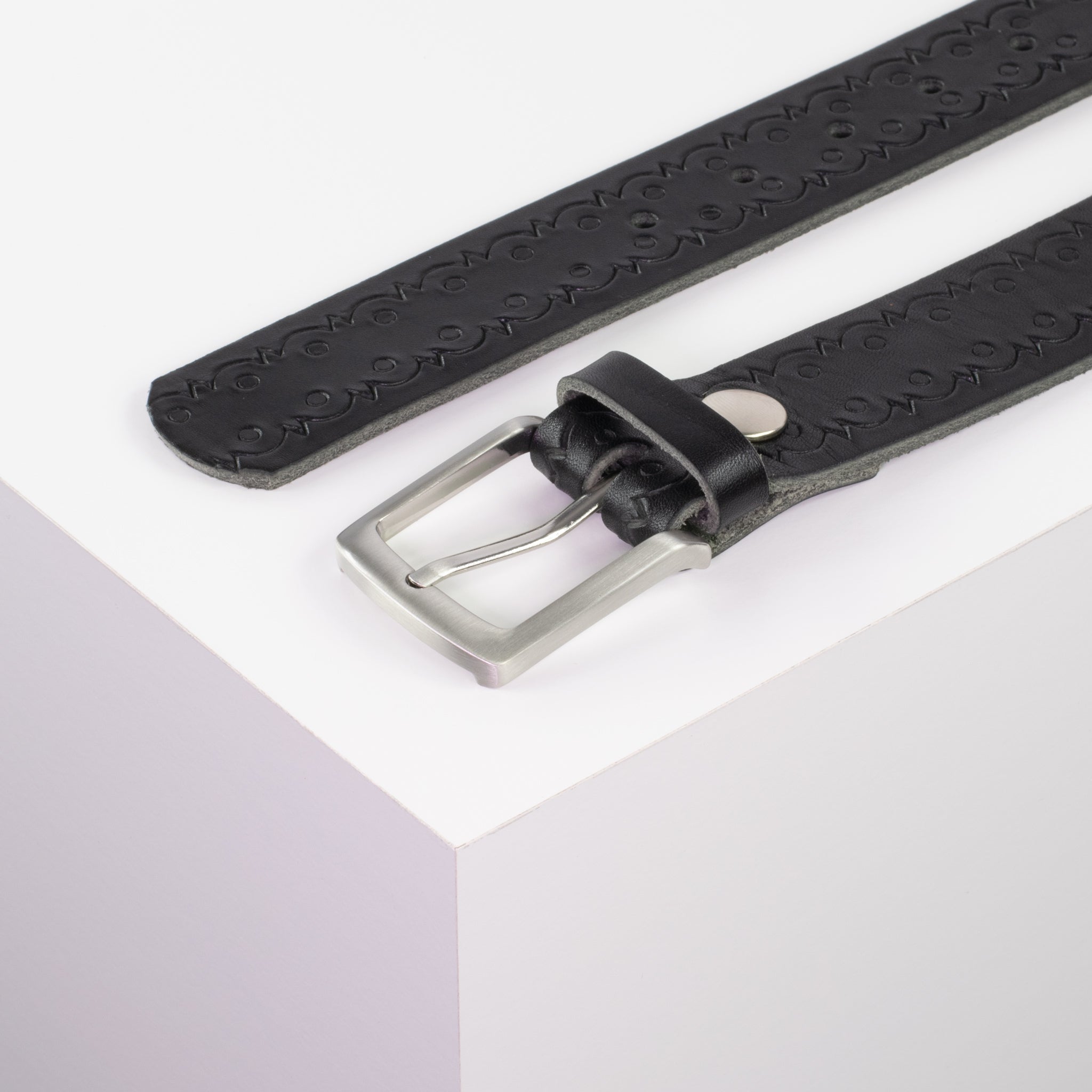 Ledergürtel mit Schnalle Frankfurt schwarz Lochwelle#farbe_schwarz