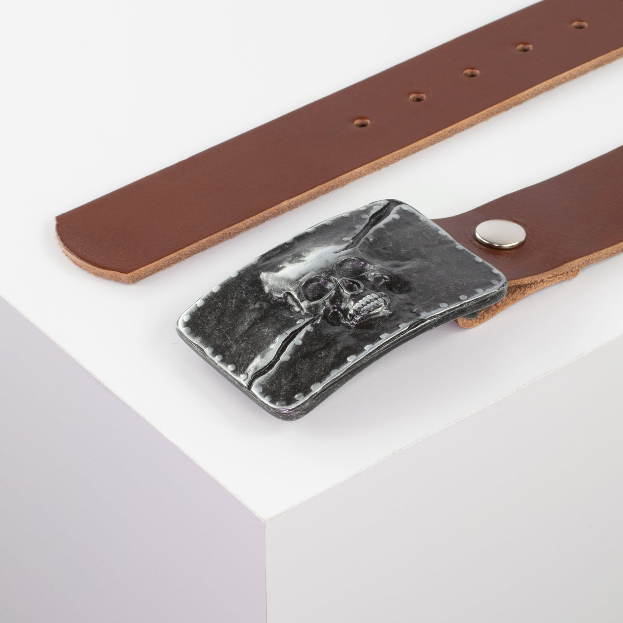 Ledergürtel 4cm mit Schnalle Totenkopf cognac ohne Muster