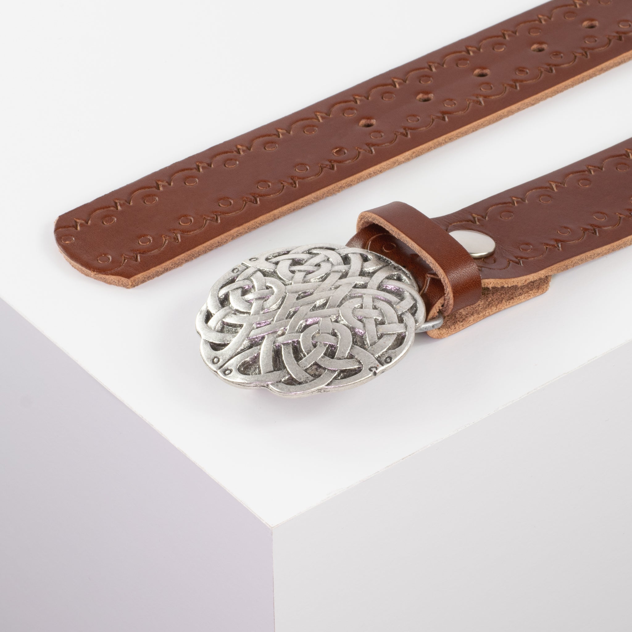 Ledergürtel mit Schnalle Gordischer Knoten cognac Lochwelle#farbe_cognac