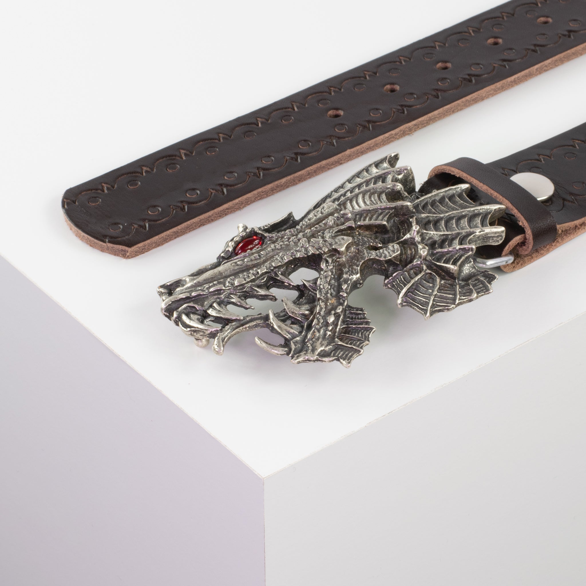 Ledergürtel mit Schnalle Drache braun Lochwelle#farbe_braun