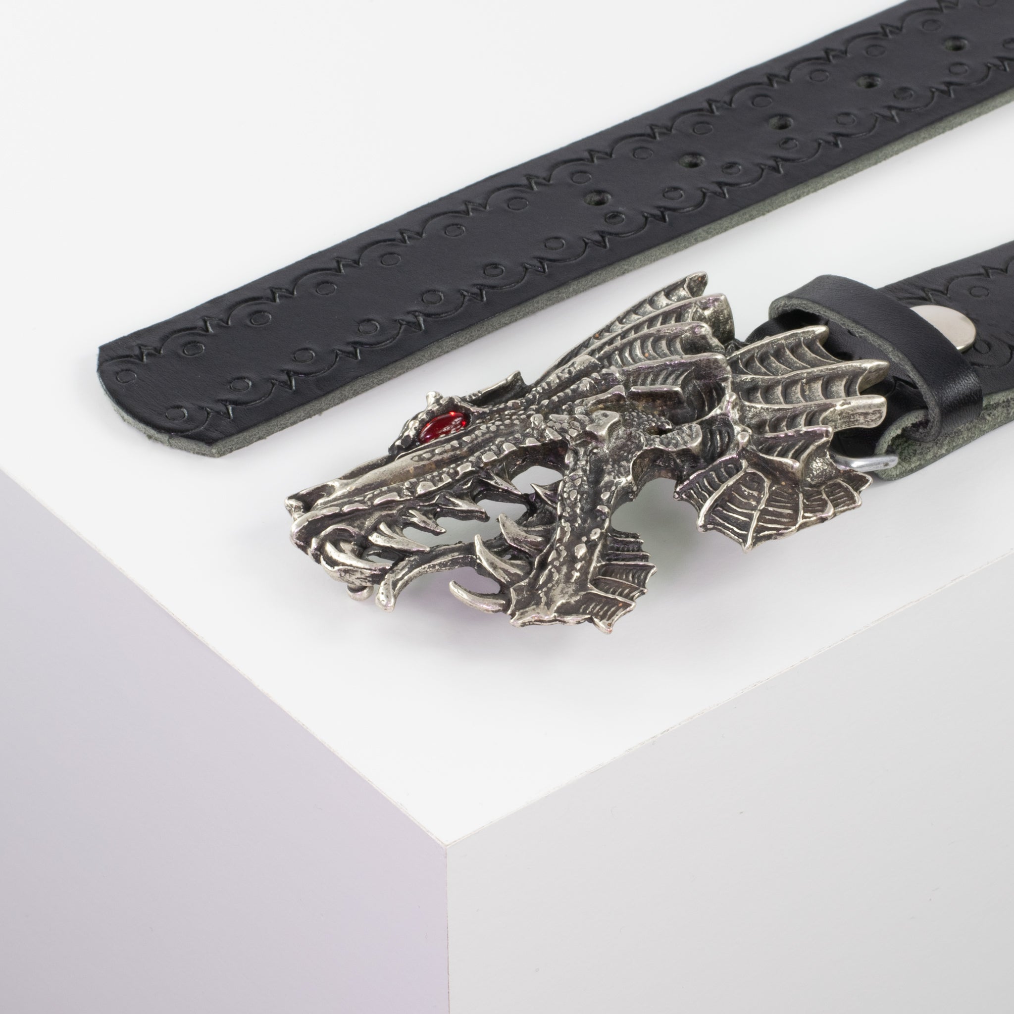 Ledergürtel mit Schnalle Drache schwarz Lochwelle#farbe_schwarz