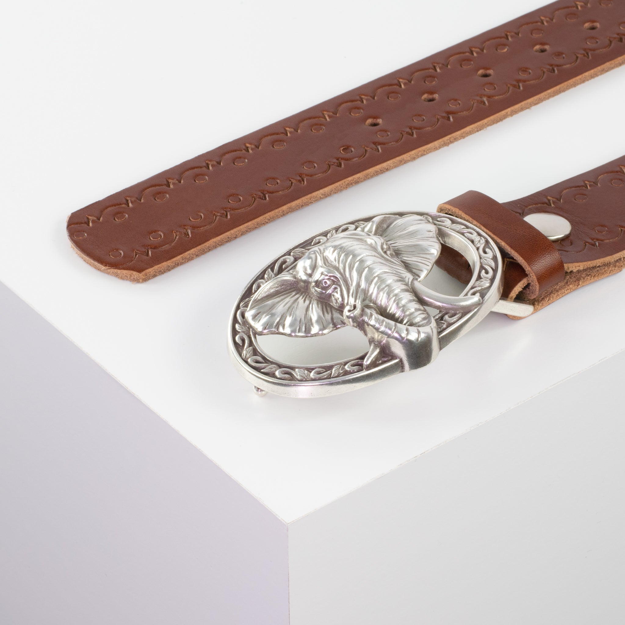 Ledergürtel mit Schnalle Elefant cognac Lochwelle#farbe_cognac