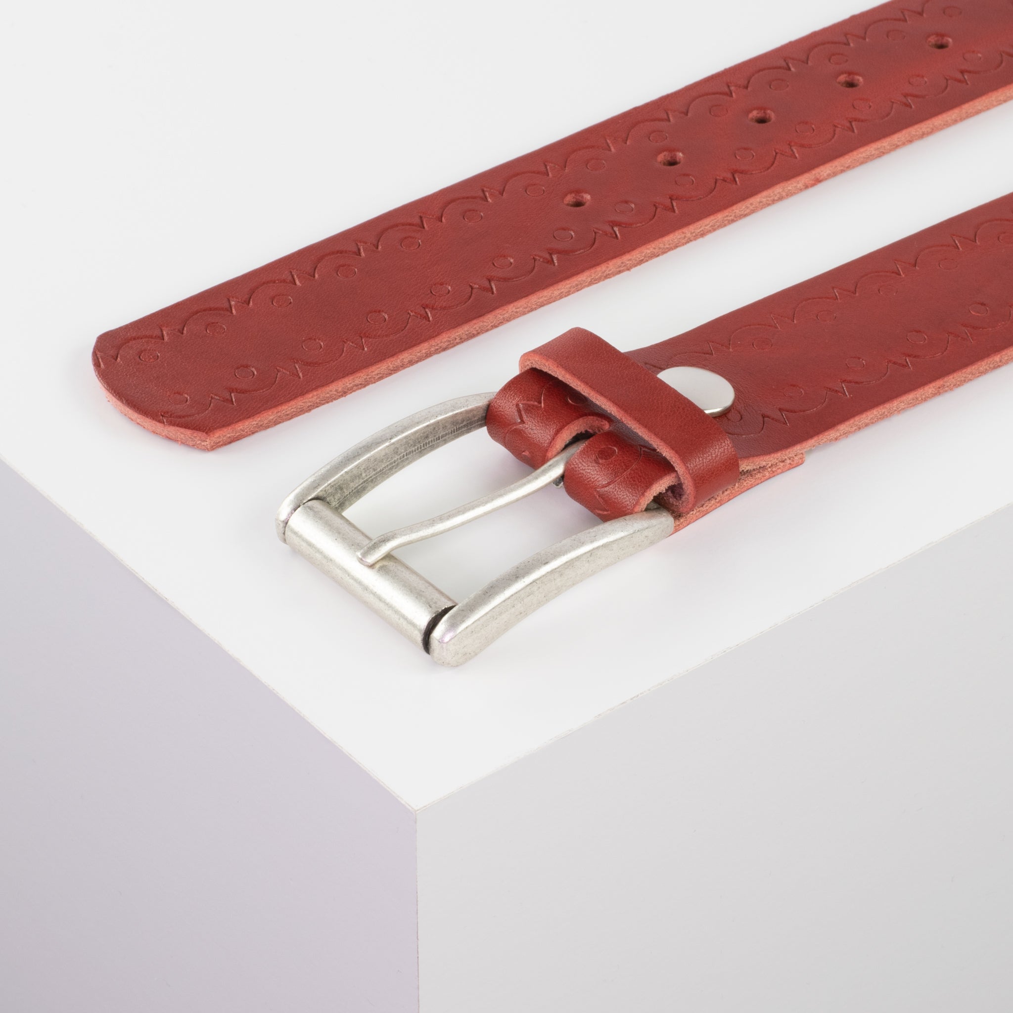 Ledergürtel mit Schnalle Amsterdam matt rot Lochwelle#farbe_rot