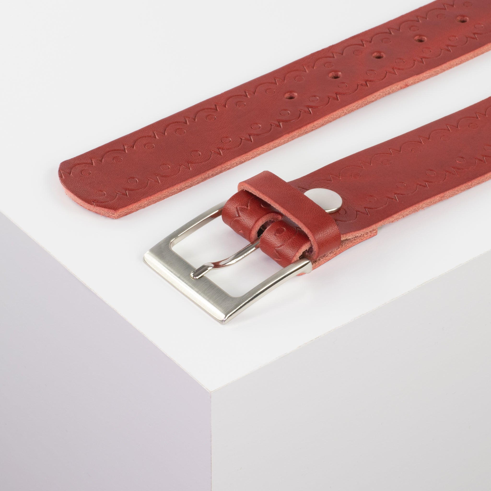 Ledergürtel mit Schnalle Copenhagen rot Lochwelle#farbe_rot